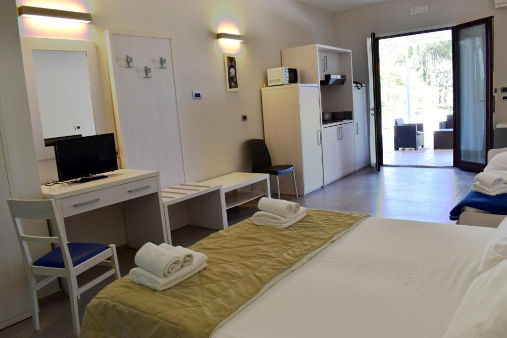 Tenuta Espada Luxury Residence Gallipoli Bagian luar foto